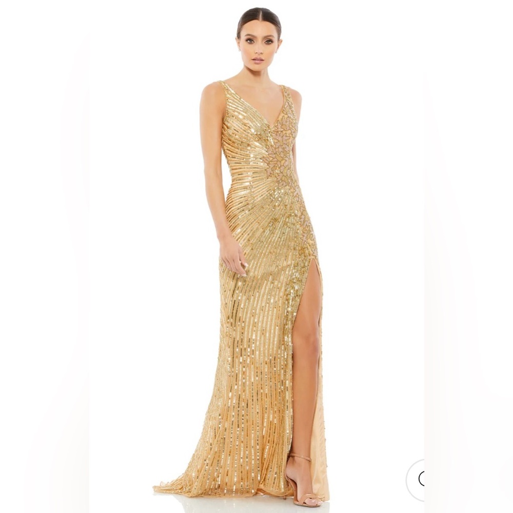 Mac Duggal BEADED FLORAL SLEEVELESS GOWN Color Gold